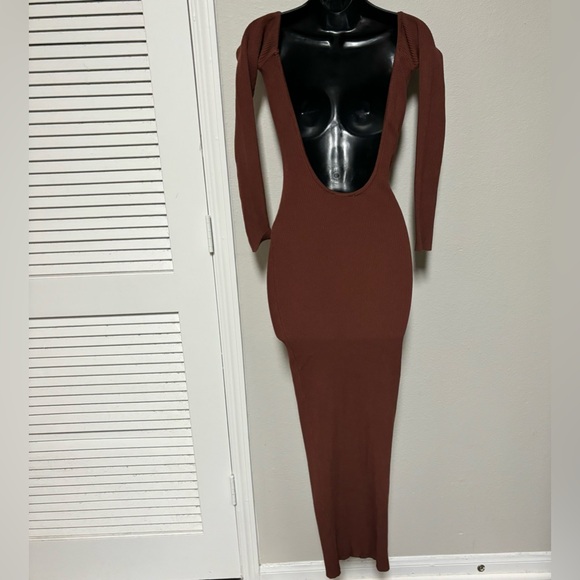 Baddieville Chocolate Dress - Picture 3 of 4
